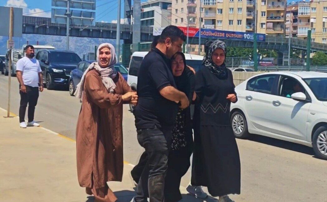 Antalya’nın Kepez ilçesinde, doğum gününde arkadaşının kullandığı motosikletle karıştığı trafik