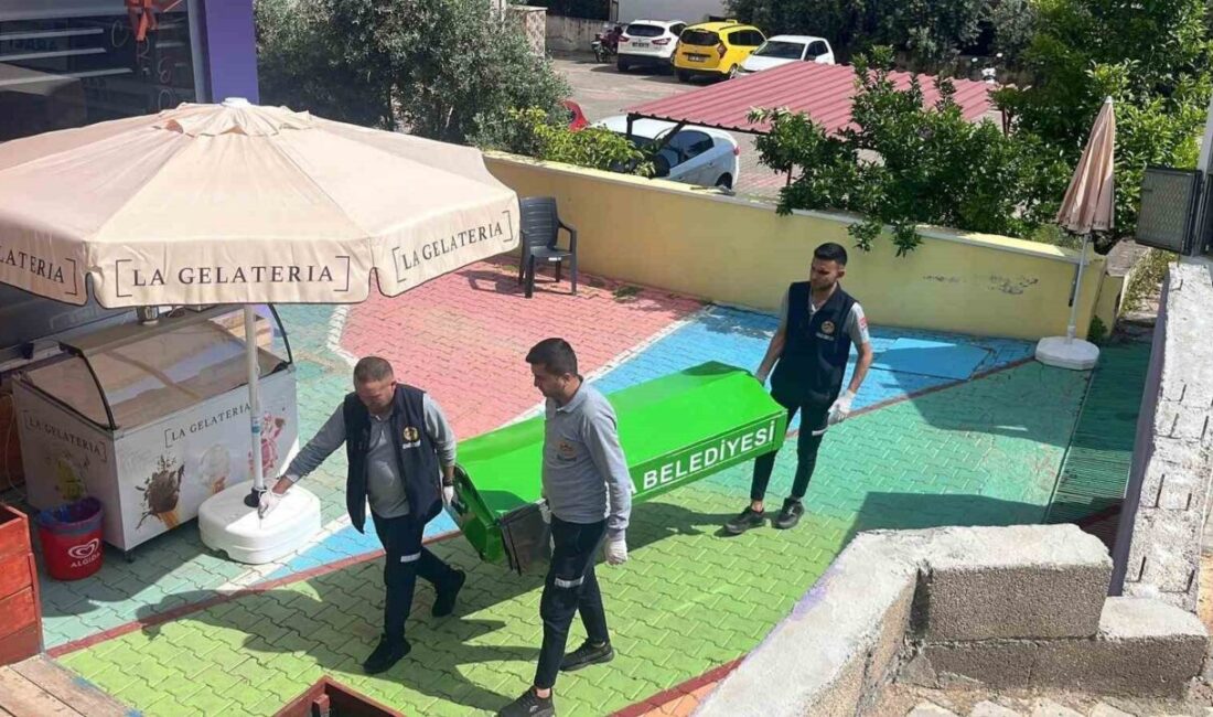 Alanya ilçesinde bir hostelde konaklayan 58 yaşındaki bir adamın odasında