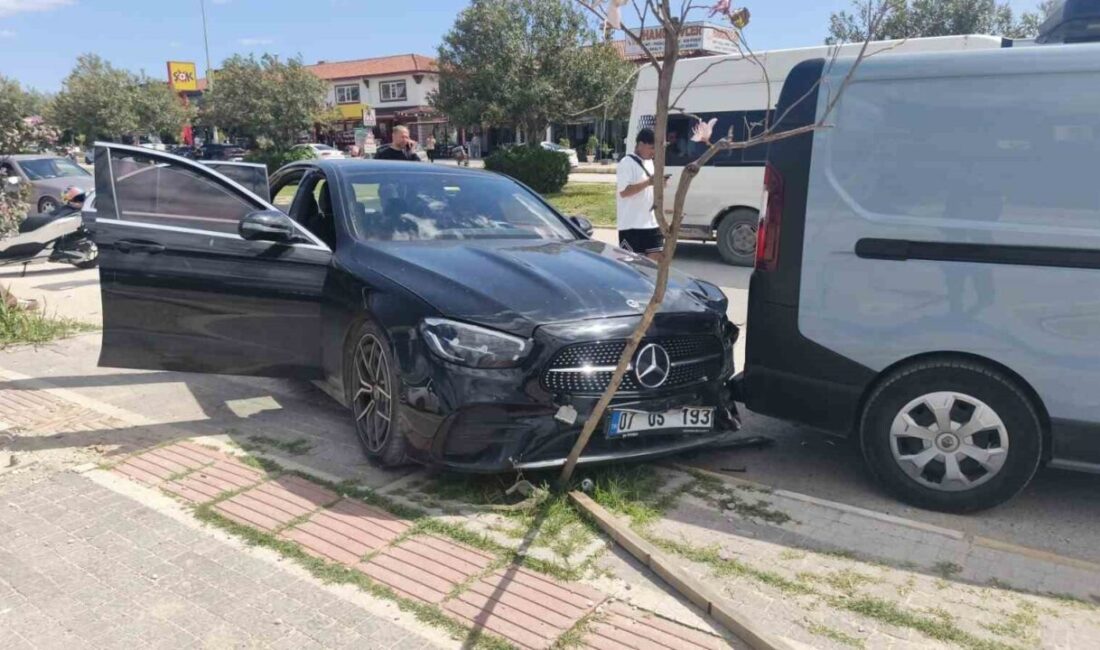 Antalya’nın Manavgat ilçesinde Ilıca Mahallesi Kumköy Cumhuriyet Bulvarı’nda meydana gelen