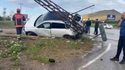 Elazığ-Bingöl karayolunda meydana gelen trafik kazasında, aracın kontrolden çıkarak yüksek