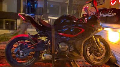 Arnavutköy ilçesinde, yunus polislerinin dikkati sayesinde uyuşturucu madde, ruhsatsız tabanca