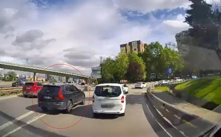 Ataşehir’de bir sürücü, taralı alanı kullanarak diğer araçların önünden geçmeye