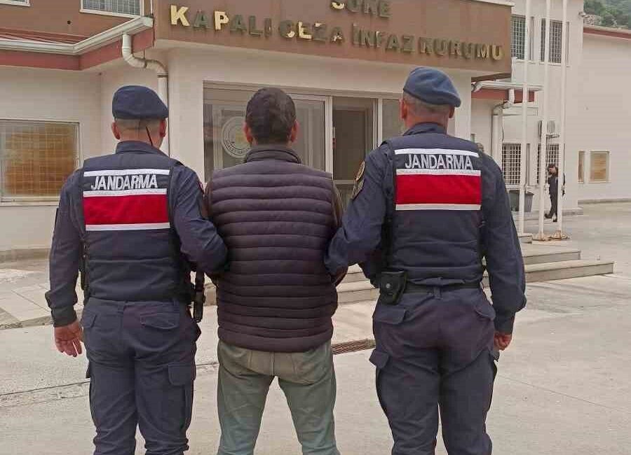 Söke ilçesinde 17 ayrı suçtan aranan bir şahıs, Aydın İl