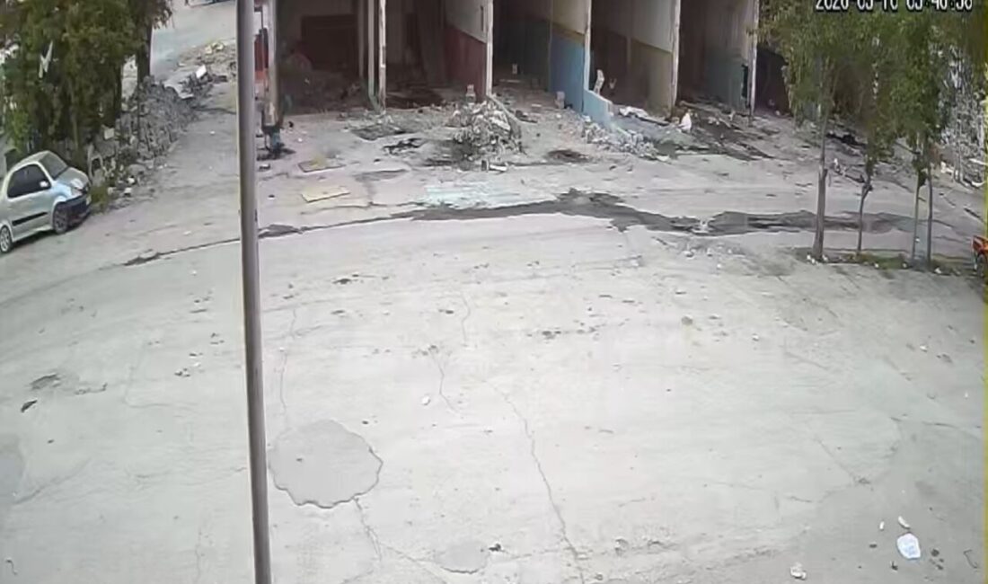 Malatya’da bir sanayi sitesinde, bir kişinin aydınlatma direğinden düşerek hayatını