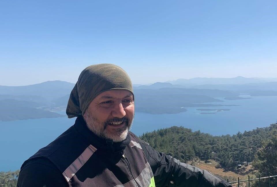 Dinar ilçesinde meydana gelen trafik kazasında, Aydın’ın tanınmış iş insanlarından