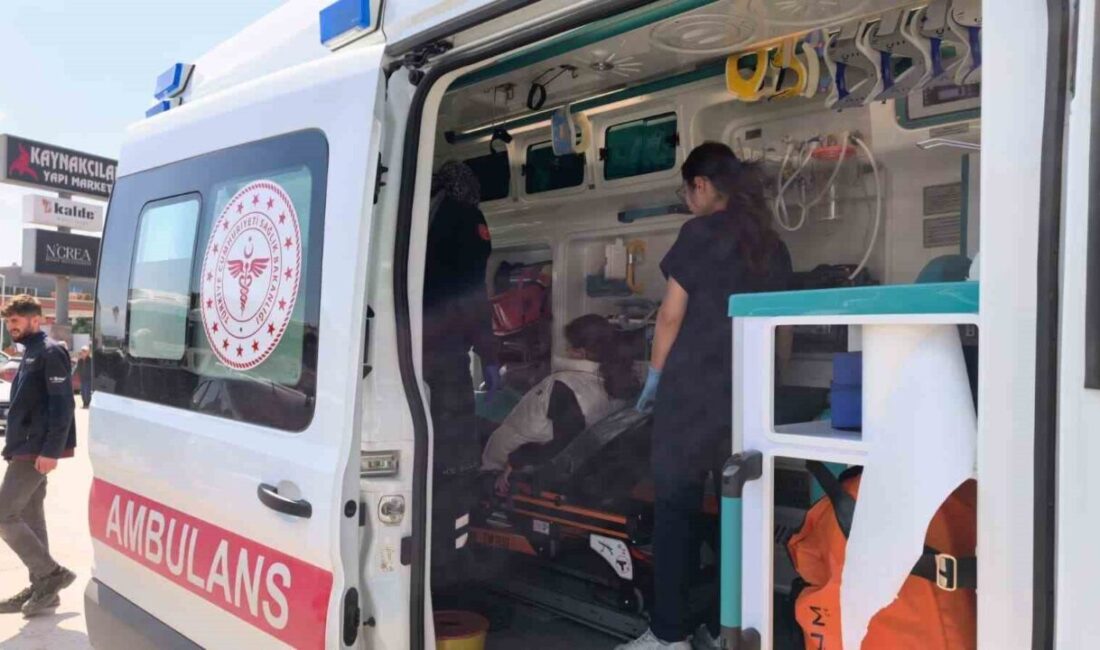 Bursa’nın İnegöl ilçesinde yaşanan trafik kazasında bir minibüs ile çarpışan
