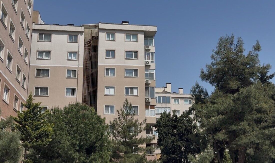 Bahçelievler’de yaşanan olayda, Uygar Y. isimli bir kişi, boşanma aşamasındaki