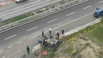 Beypazarı ilçesinde meydana gelen trafik kazasında üç kişi yaralandı. Kazanın,