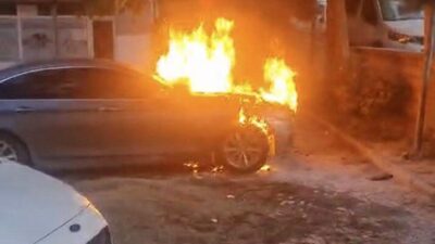 Batman’da park halinde bulunan bir araçta meydana gelen yangın, itfaiye