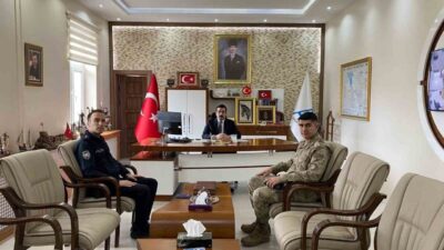 Arpaçay ilçesinde güvenlik ve asayiş konularının ele alındığı bir toplantı