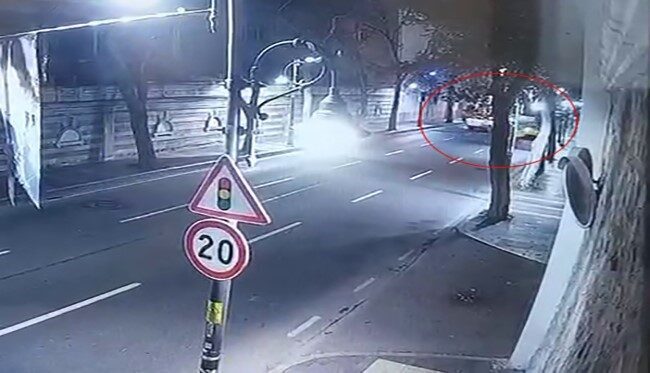 Beşiktaş’ta meydana gelen bir trafik kazasında, iki aracın çarpışması sonucu