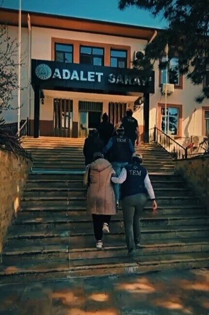 DEAŞ terör örgütünün finans ağına karşı düzenlenen operasyonda Bilecik merkezli