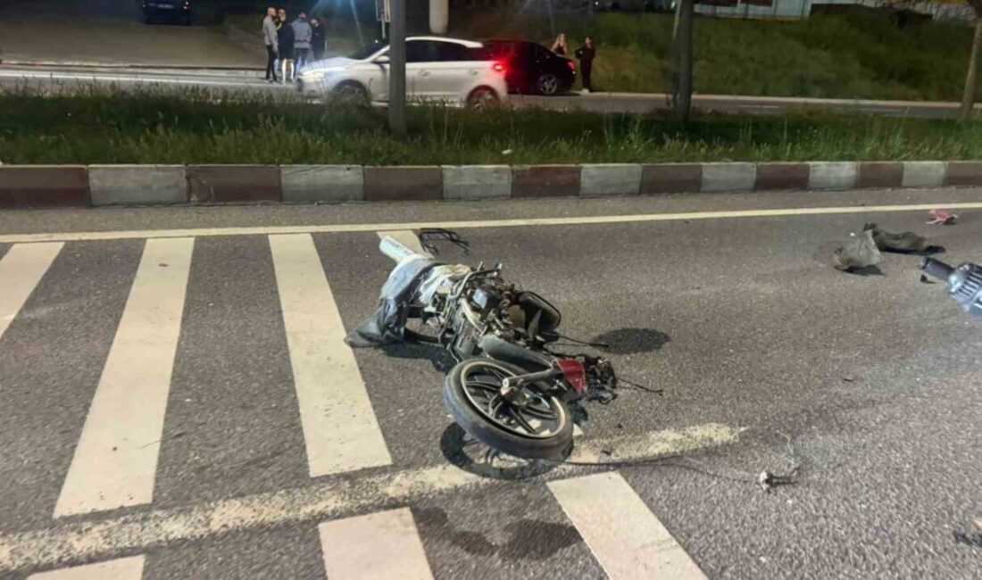 Bilecik’te meydana gelen trafik kazasında, bir motosiklet sürücüsü otomobil çarpması