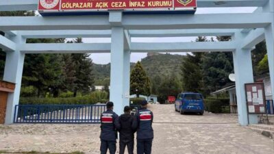 Bilecik’te, Yenişehir Yolu üzerinde yapılan bir yol kontrolü sırasında, uyuşturucu