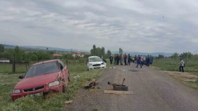 Bingöl’ün Genç ilçesine bağlı Yoldaşan Mahallesi’nde meydana gelen trafik kazasında,