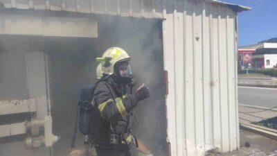 Bodrum ilçesinde bulunan bir marangozhanede çıkan yangın, itfaiye ekipleri tarafından