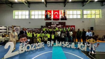 Bozkır ilçesinde düzenlenen Bozkır Bilim Şenliği’nin ikincisi, zengin bir programın