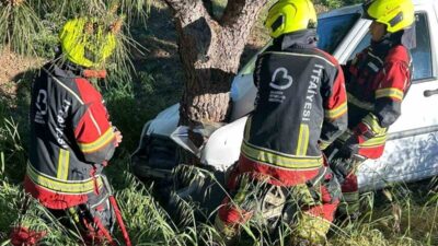 Balıkesir’in Burhaniye ilçesinde meydana gelen trafik kazasında aracın kontrolünü kaybederek