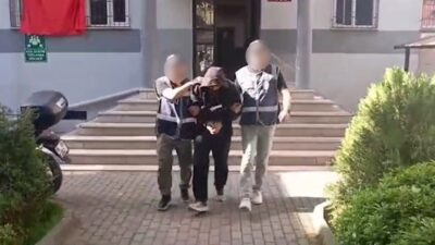 Bursa’da, 4 kişi yakalandı ve hepsinin kesinleşmiş hapis cezaları bulunuyor.