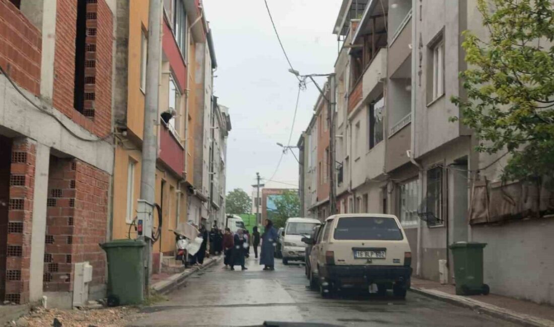 Bursa’nın İnegöl ilçesinde, Cumhuriyet Mahallesi Muhabbet Sokak’ta bulunan 3 katlı