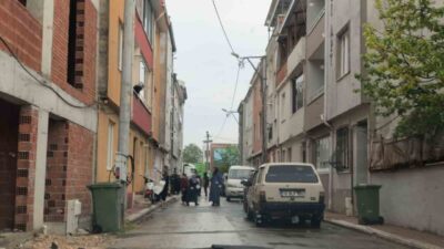 Bursa’nın İnegöl ilçesinde, Cumhuriyet Mahallesi Muhabbet Sokak’ta bulunan 3 katlı