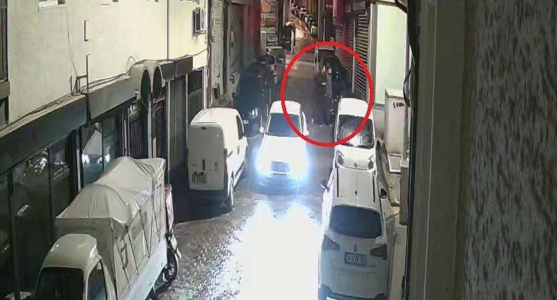 Bursa’nın Yıldırım ilçesinde yaşanan üzücü bir olayda, aralarında husumet bulunan