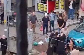 Bursa’da, amatör bir kamera tarafından kaydedilen görüntülerde, Çarşamba Mahallesi’nde iki