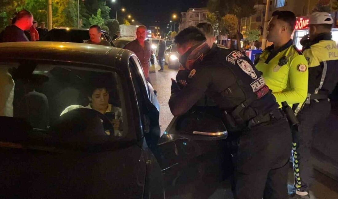 Bursa’nın İnegöl ilçesinde polis ekipleri, dur ihtarına uymayan kadın sürücünün,
