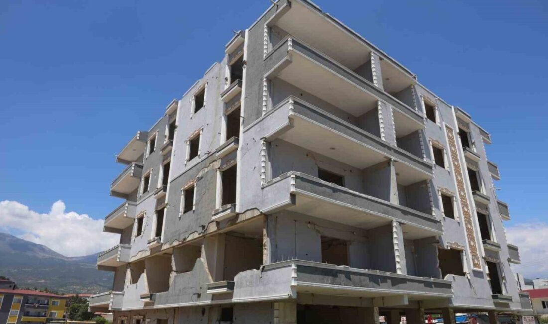 Kırıkhan ilçesinde yaşanan olayda, hayvansever İbrahim Göçer’in, yıkımı planlanan 5