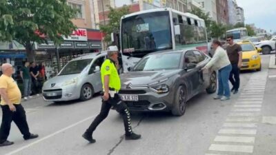 Çerkezköy ilçesinde meydana gelen bir trafik kazasında, bir otomobil ile