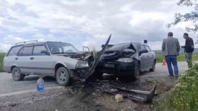 Çorum’un Boğazkale ilçesinde meydana gelen trafik kazasında, iki aracın kavşakta