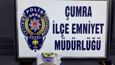 Konya’nın Çumra ilçesinde, polis ekipleri tarafından altın ve bağış kutusu