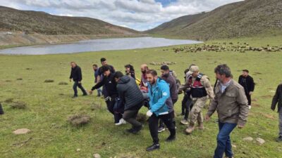 Bingöl’ün Karlıova ilçesinde, dağlık bir alanda düşerek yaralanan bir kişi,