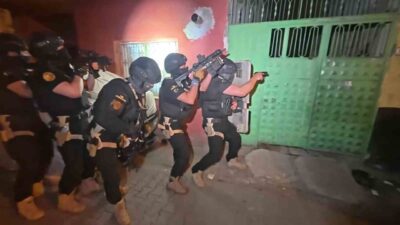 Adana’da gerçekleştirilen operasyonda DEAŞ terör örgütüyle bağlantılı oldukları şüphesiyle gözaltına
