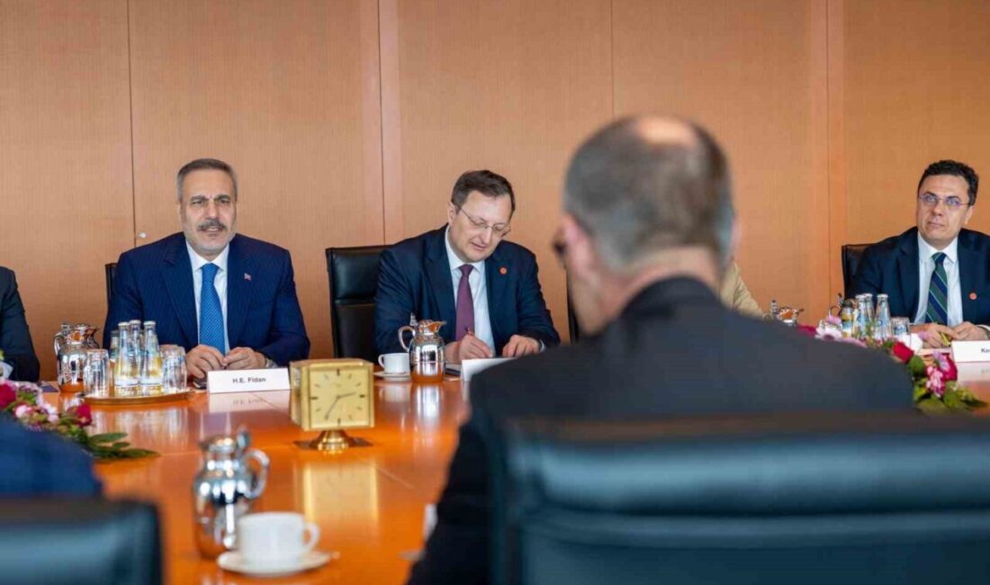 Türkiye’nin Dışişleri Bakanı Hakan Fidan, Almanya Başbakanı Friedrich Merz ile