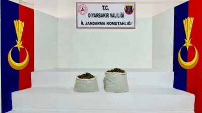 Diyarbakır’da Jandarma tarafından gerçekleştirilen operasyonda 198 kilogram uyuşturucu madde bulundu.