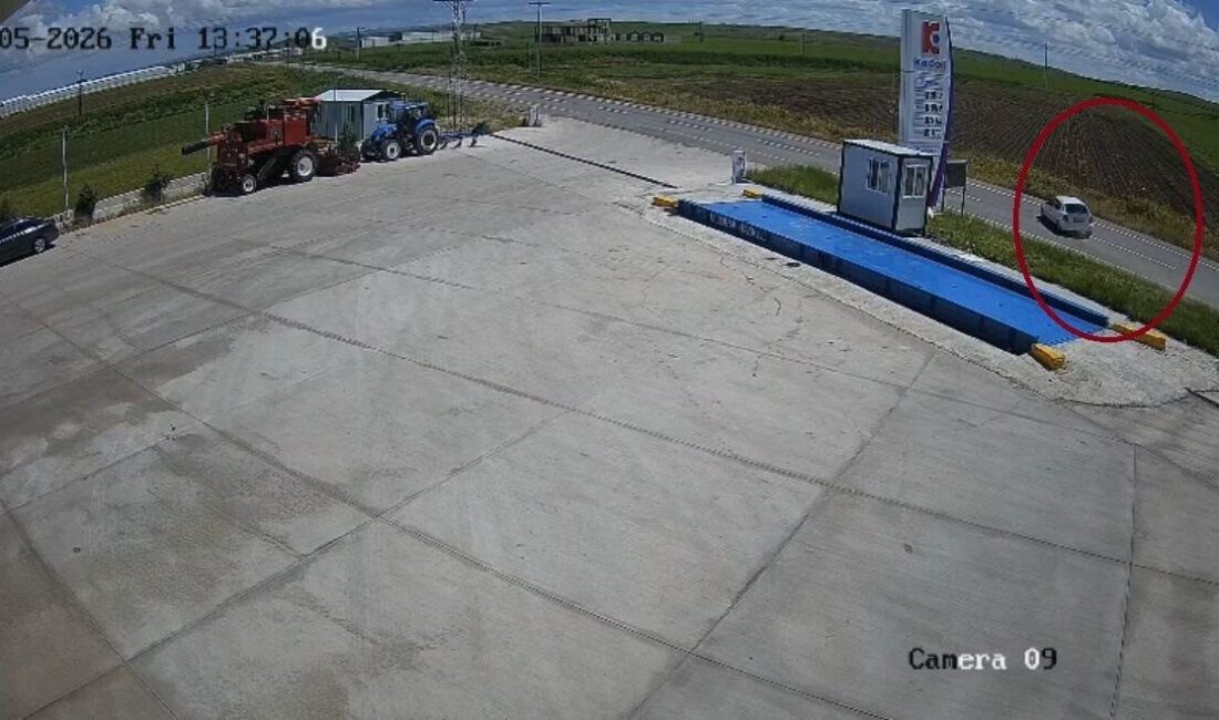 Bismil ilçesinde meydana gelen trafik kazasında sürücüsünün direksiyon hakimiyetini kaybetmesi