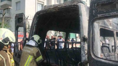 Diyarbakır’ın Kayapınar ilçesinde bulunan Mezopotamya Mahallesi’nde, park halindeki bir minibüs