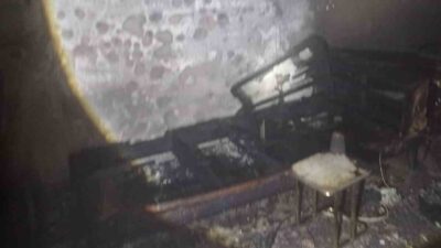 Diyarbakır’ın Kayapınar ilçesinde meydana gelen yangın, bir evi kül ederken