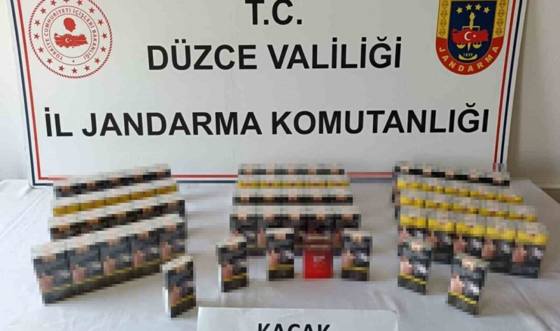 Düzce’de, jandarma ve polis ekiplerinin gerçekleştirdiği operasyonlarda kaçak elektronik sigara,