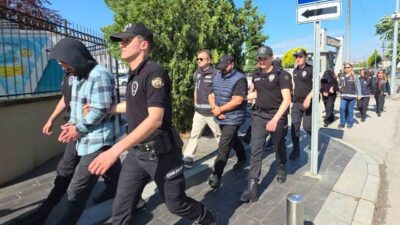 Düzce ilinde bulunan bir meslek lisesinde 72 öğrenci üzerinden haksız