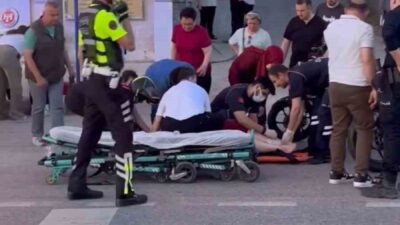 Edirne’de gerçekleşen bir trafik kazasında, çarpışan iki motosiklet sürücüsü yaralandı.
