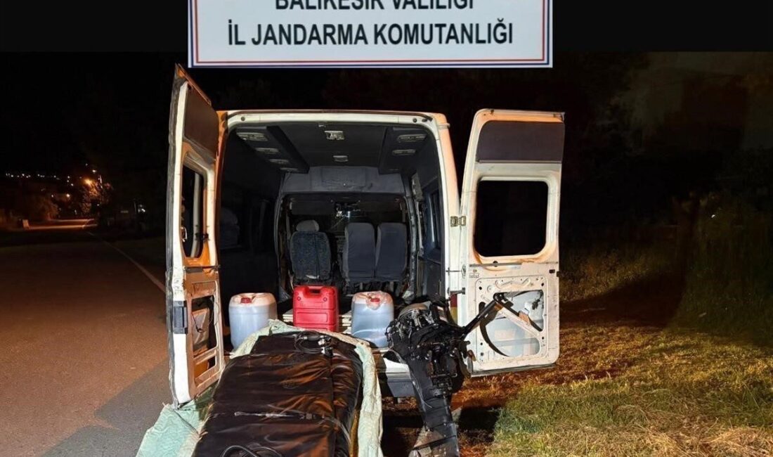 Balıkesir’in Edremit ilçesinde düzenlenen operasyonda 31 düzensiz göçmen yakalanırken 1