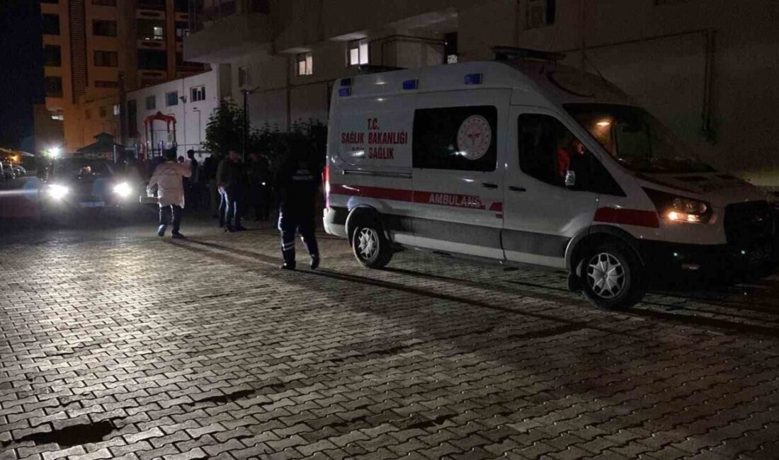 Elazığ’da bir şahıs, evde 4 yaşındaki çocuğunun yanında eşini silahla