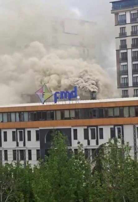 Elazığ şehrindeki bir restoranın bacasında meydana gelen yangın büyük bir