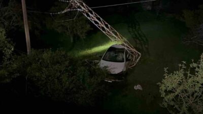 Elazığ’da bir cip, sürücüsünün kontrolünü kaybetmesi sonucu şarampole uçarak yüksek