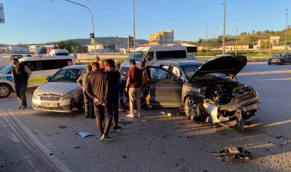 Elazığ’da dört kişinin yaralandığı bir trafik kazası meydana geldi, kaza