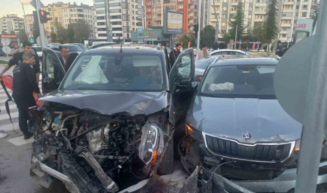 Elazığ’da meydana gelen zincirleme trafik kazasında 3 aracın karıştığı ve