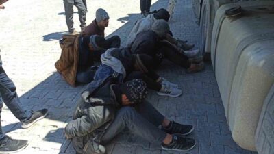 Erbaa ilçesinde polis ekipleri tarafından durdurulan bir tırda, konteyner içine