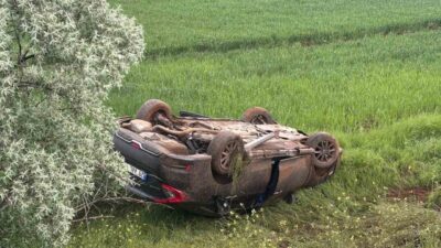 Erzincan’da meydana gelen trafik kazasında, sürücü ve araçta bulunan 3
